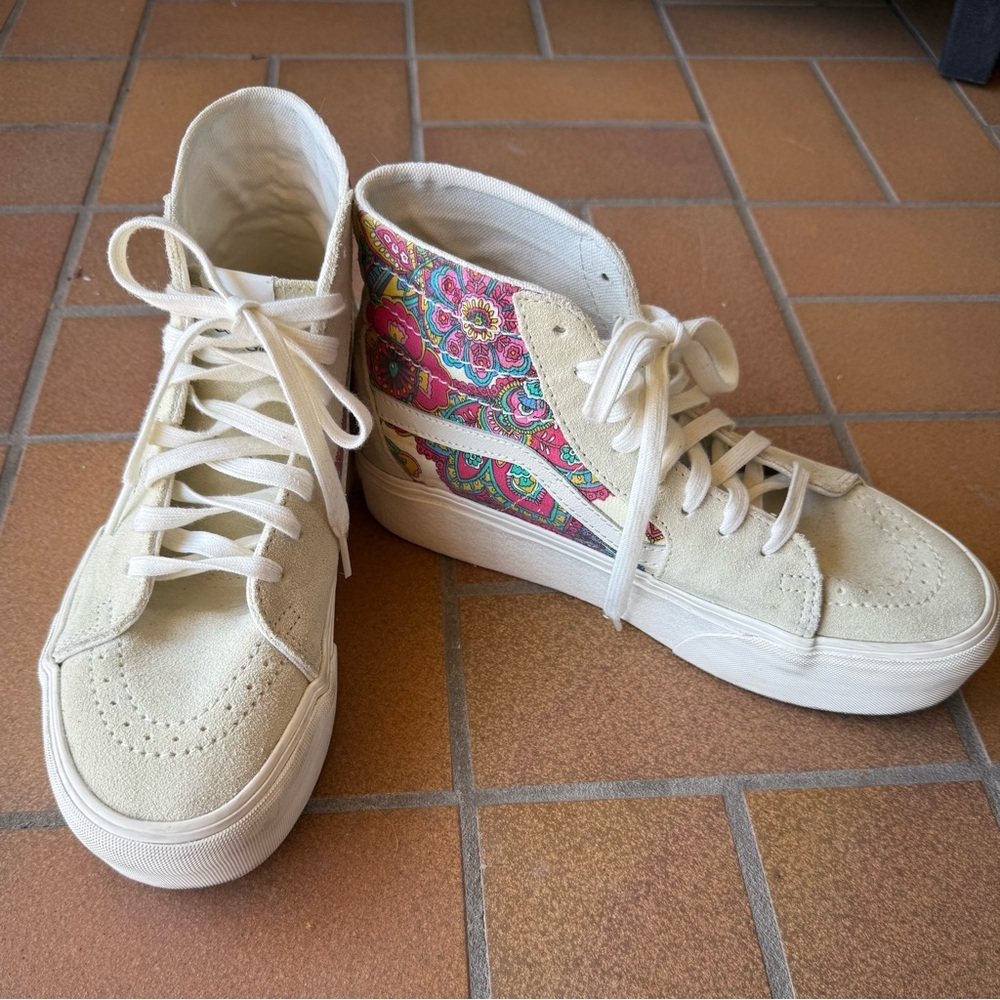 Vans Women's Sk8-Hi Tapered Paisley Bloom Suade